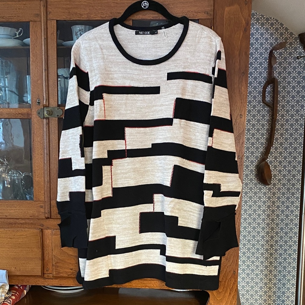 Long-sleeve long pullover sweater w/ geometric pattern in tan, black, and red